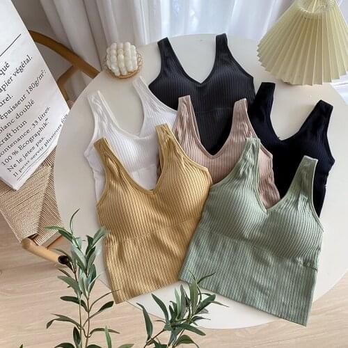 OUMEA Women Knitted Tank Tops With Inner Bra Pad Summer V Neck Rib Sexy Crop Tanks Sleeveless Beach Bra Tops Backless Chic Tops