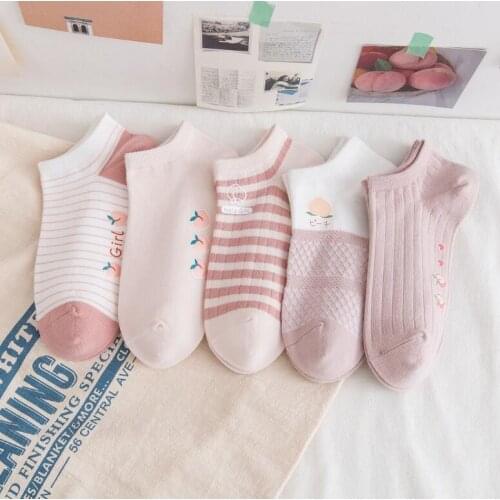 Yishine New 10 Pairs Pink Peach Pattern Casual Cotton Crew Sock Winter Autumn Kawaii Fruits Socks for Girls