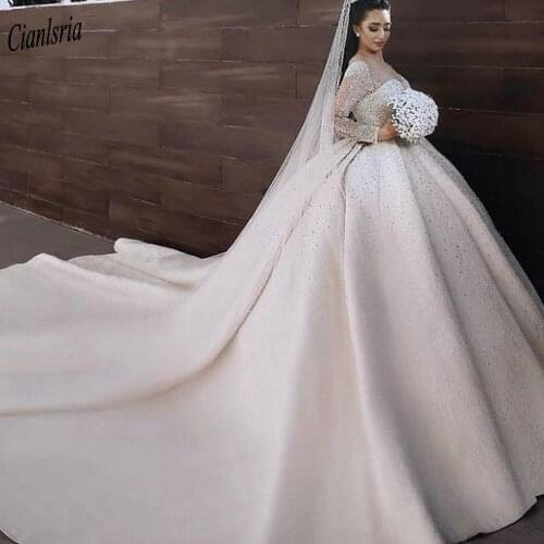 Luxury Beading Diamonds Long Sleeve Saudi Arabic Ball Gown Wedding Dress O-Neck Illusion Appliques Lace Dubai Bridal Gown