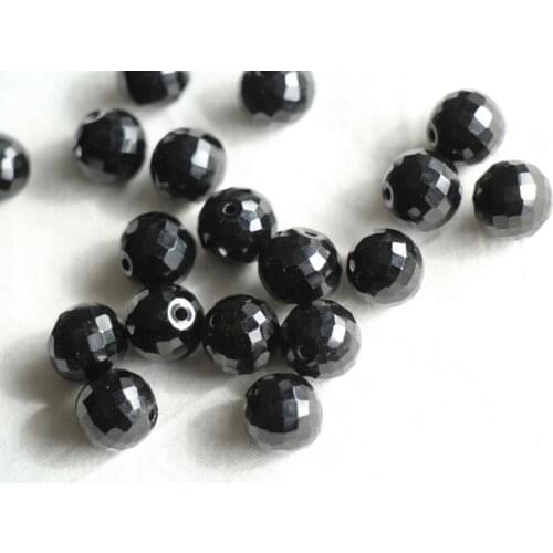 18pcs Black pointed crystal 10mm