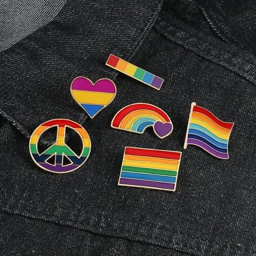 LGBT Pride Rainbow Brooches Love Is Love Gay Lesbian Heart Flag Round Pins Badge Clothes Lapel Pin Jewelry For Men Women Unisex