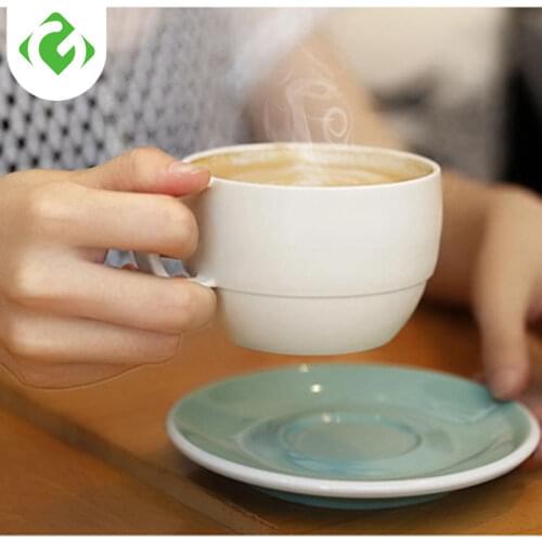 Brief Coffee Mugs Plastic Coffee cups Handgrip Microwaveable 330ml Drinking cup High temperature resistance 2 Optional shape