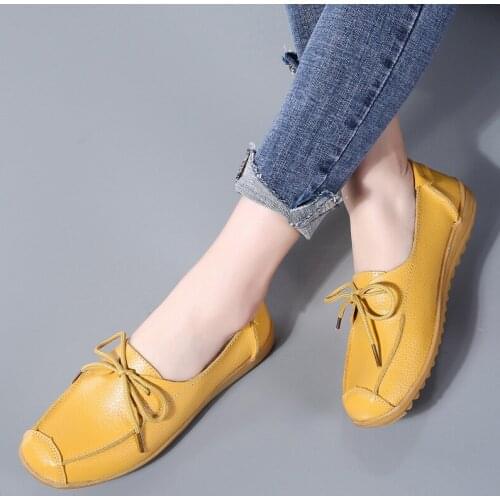 2021 Ladies Flat Ballet Shoes Hollow Leather Breathable Moccasin Shoes Ladies Boat Shoes Ladies Casual Shoes zapatos de mujer