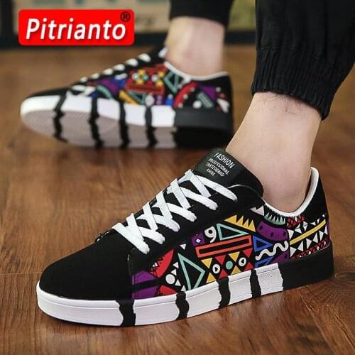 New Men Sneakers Casual Shoes Fashion Lace-Up Printing Vulcanized Shoes Breathable Canvas Graffiti Flat Shoes Zapatos De Hombre