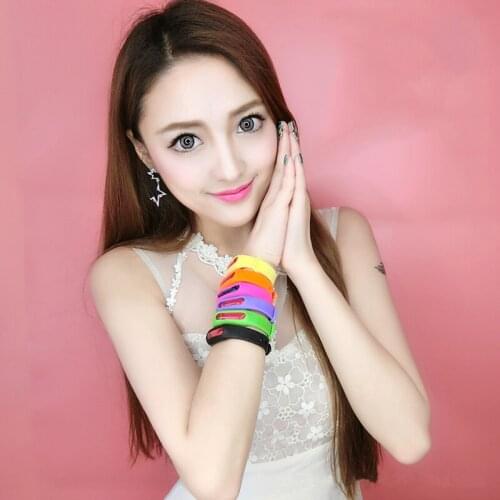 Christmas Gift Decoration On Hand Colorful Environmental Silicone Wristband Summer Mosquito Repellent Bracelet