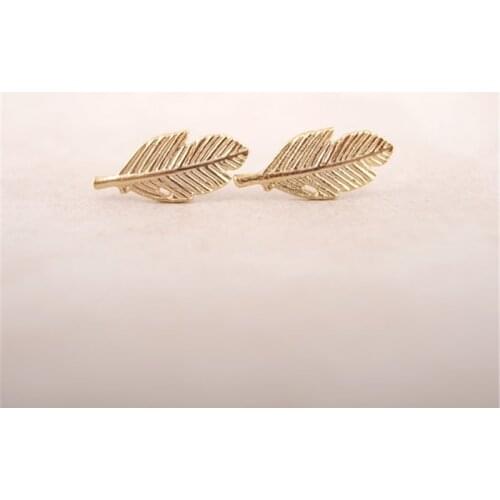 Hight quality leaves earrings Leaf Earrings Modern Beautiful Stud Earrings for Women Nickle free,factory price