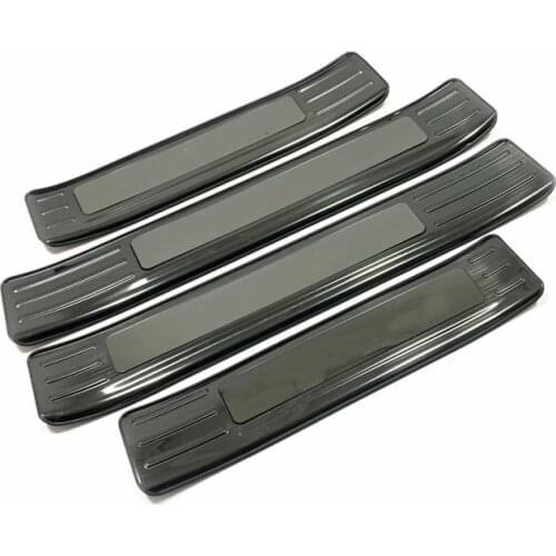 High-quality Stainless Steel Door Sill Door Pedal Decoration Protection Board For Toyota Highlander 2020-2022 Car Accessories