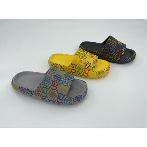 Summer Mens Outer Slippers Home Indoor Comfortable Cool Sandals EVA Material Middle Heel Bathroom Non-Slip Fashion Shoes