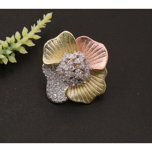 Vanifin Fashion Jewelry Irregular Exquisite Square Flower Brooch Pin for Engagement Wedding Micro Paved Zircon Popular Gifts