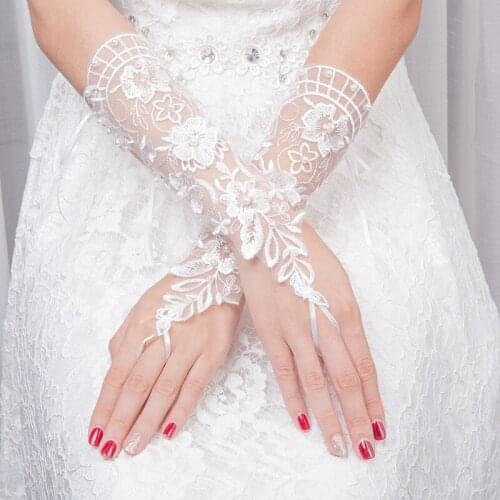 1 Pair White Imitation pearls Lace Flower Bridal Gloves Dew Fingerless Short Wedding Gloves for Bride Accessories