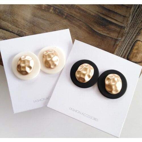 S925 Needle Fashion Jewelry Metal Zinc Alloy Golden Matte Color White Black Stud Earrings Women Jewelry For Party Gifts