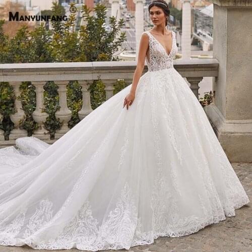 Luxury Cathedral Train Beading Embroidery Appliques Tulle Backless Bridal Ball Gown Custom Made Sleeveless V-Neck Wedding Dress