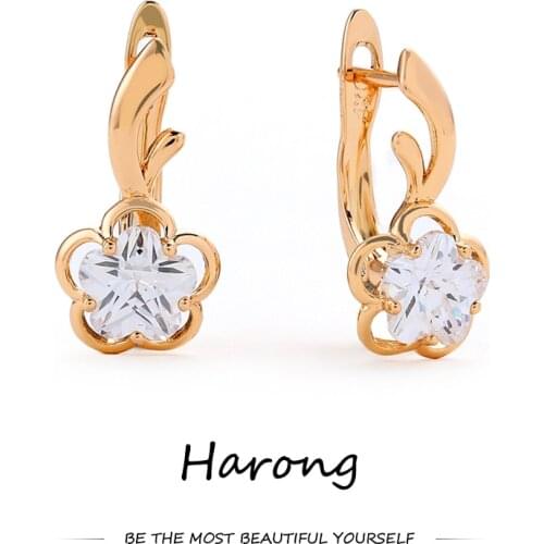 Harong Flower Shape Copper Stud Earring Inlaid Crystal Hollow Gold Metal Aesthetic Jewelry Earrings for Woman Wedding Decoration