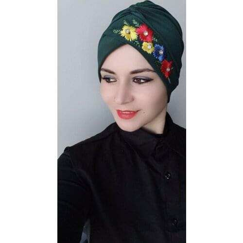 Flower processing cross bone Emerald