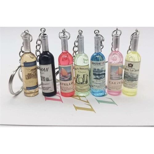 Creative cute wine bottle car bag key chain pendant simulation wine bottle key chain bag pendant wedding party gift craft gift