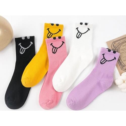 Funny Socks Women Smile Face Kawaii Cute Smiley Crew Socks White Purple Skateboard Harajuku Novelty Sock calcetines de la mujer