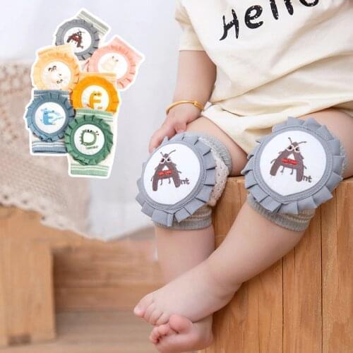 2021 Spring Summer New Arrival Crawling Knee Pads Hollow Mesh Creeping Knit Knee Cover Cute Cartoon Embroidered letters