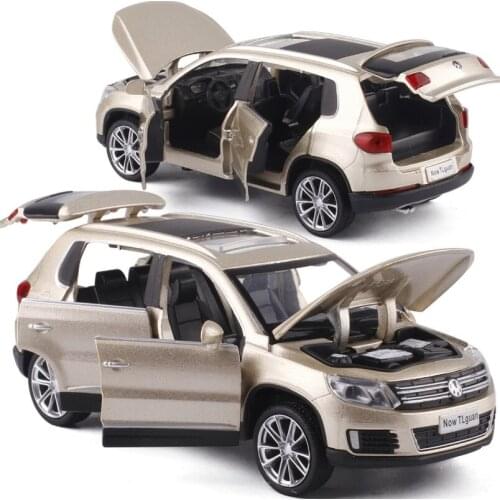 High simulation 1:32 SUV Alloy Pull Back Toy Car Model Musical Flashing Six Open The Doors Diecast Metal For Kids Toys