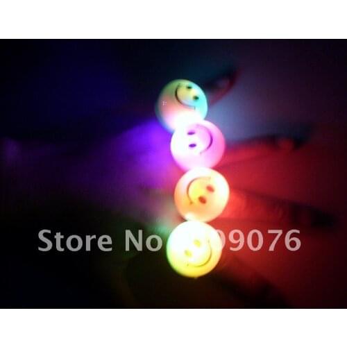Free shipping 1152pcs/lot Smile flash finger ring led finger lights ring Light-Up Toys for Concert/Bar/ Event Party Supplies
