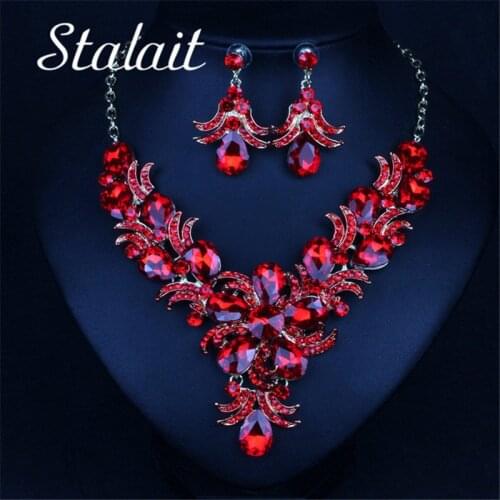 Unique Women Crystal Higanbana Flower Choker Necklace Earrings Set Luxury Rhinestone Jewelry Set Women Charm Party Accessories