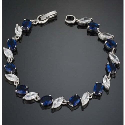 Simple creative design wind decoration Europe and the United States romantic feeling blue and white alternating zircon bracelet