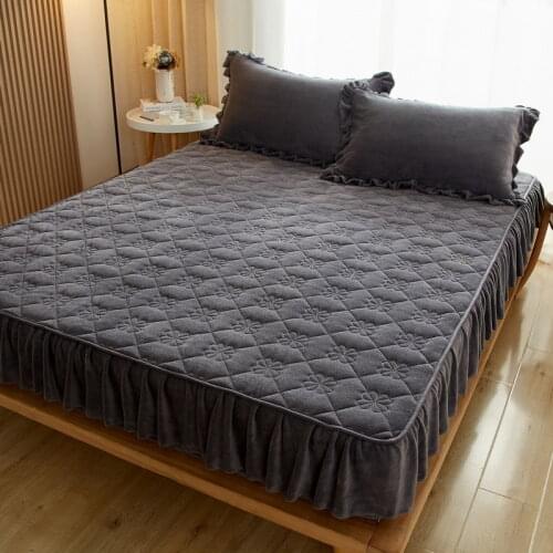 Thicken Quilted Mattress Cover Warm Soft Crystal Velvet King Queen Quilted Bed Fitted Sheet Not Including Pillowcase