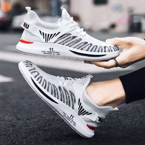 2021 summer new flying woven mens shoes sports casual shoes comfortable trend sports shoes soft sole student running shoes