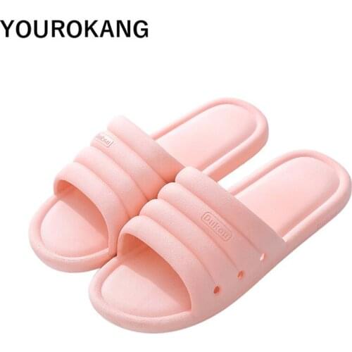 Summer Men Slippers Casual Couple Home Slippers Indoor Floor Men Bathroom Plastic Slippers Unisex Beach Shoes 2020 High Quality