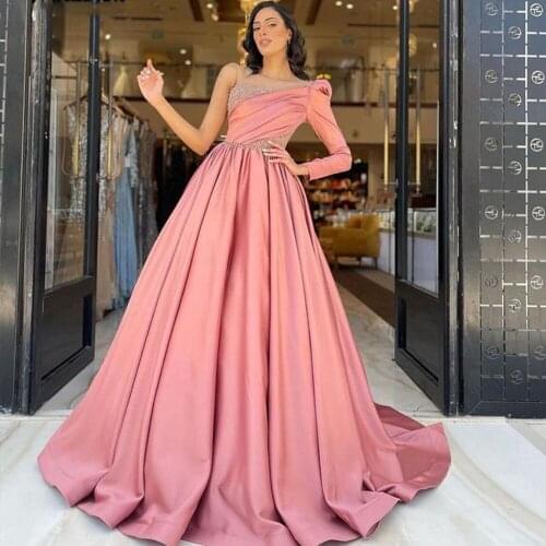 Blush Pink Satin Evening Dresses Women Single Long Sleeves Sheer Neck Beads Prom Gown 2021 Formal Special Dress robes de soirée
