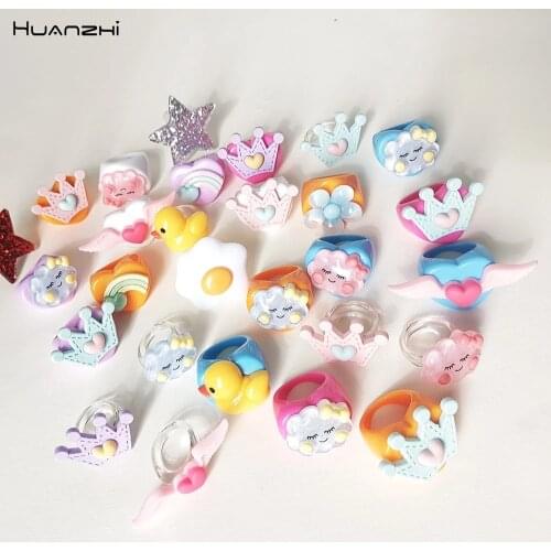 HUANZHI 2021 New Colorful Acrylic Resin Crown Cloud Heart Star Duck Cartoon Rings for Women Girls Party Travel Jewelry Gifts