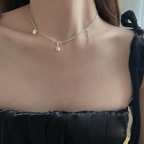 BOYULIGE Chokers On The Neck