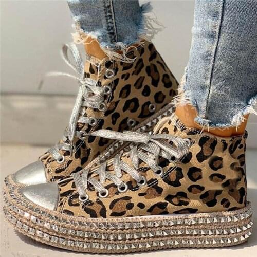 Sexy Leopard High Top Sneakers Women Fashion Bordered Rivet Flats Canvas Shoes Woman Autumn Platform Ladies Casual Shoes 2020
