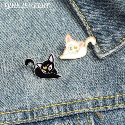 QIHE Jewelry Black White Magic Moon Cat Enamel Pins Cute Animal Brooches Badges Fashion Cartoon Pin Gifts for Friends Wholesale