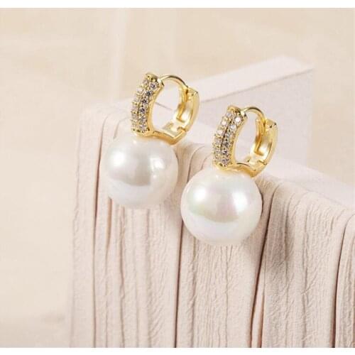 Women Vintage Classic Imitation Pearl Earrings Ladies Fashion Luxury Simulated-pearl Earrings Womens Jewelry Accessories