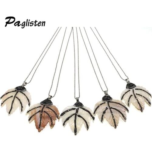 Romantic Real Shell Pendant Necklaces for Women Fashion Beads Chain Feather Shape Necklaces Girls Gift Jewelry Colar