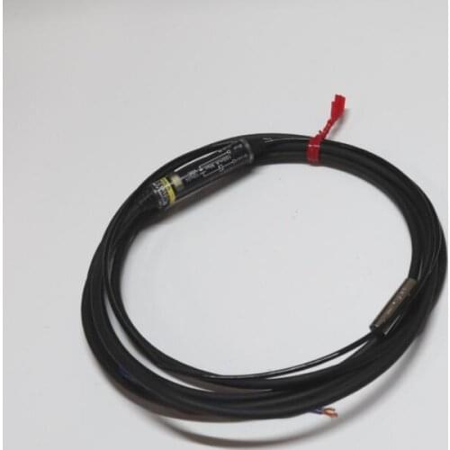 E2EC-C1R5D1 Amplifier relay proximity sensor Cylindrical φ5.4 NO