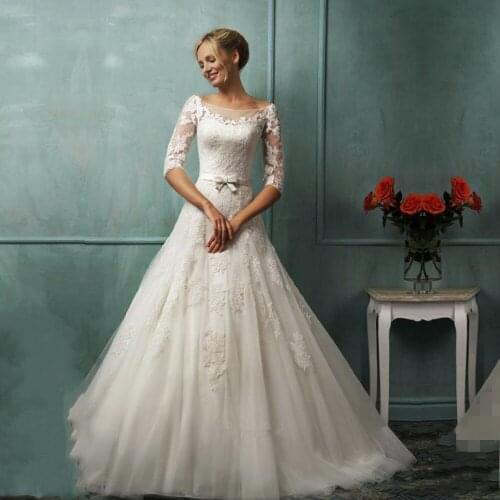 Half Illusion Sleeves Lace Tulle Wedding Dresses Vintage Dubai Scoop Neck Sexy Open Back Classic Bridal Dress YSAN1173