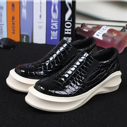 Mens Casual Slip On Patent Leather Platform Shoes Casual Comfy Loafers Hidden Crocodile Pattern Sneakers Shoes New L006