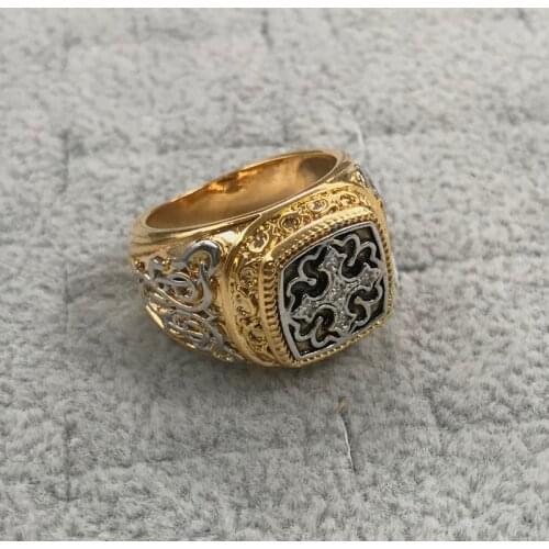 Fashion Punk Carved Pattern Rings Cross Hollow Design Geometry Two Tone Golden Jewelry For Men Wedding Charm Gothic Accessories