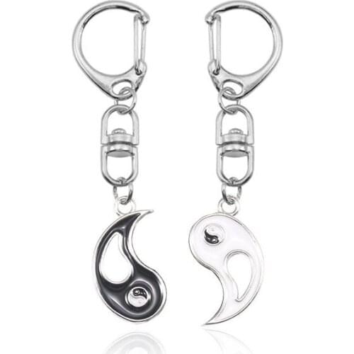 2020 fashion china taichi Gossip yin yang splice metal keychain key chain ring pendant accessories for best friends couple gift