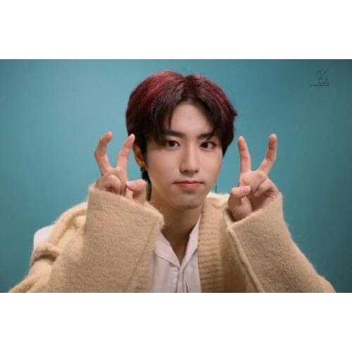 Custom Han Jisung KPOP Poster Wall For Living Room Art Poster Decoration Silk Fabric Bright Smooth No Frame Morden Print Wall