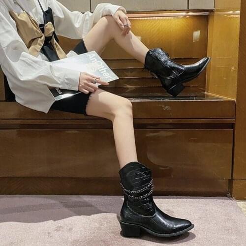 Women Short Plush Snow Boots Ladies Winter Warm Non Slip Ankle Boots Female Faux Fur Outdoor Casual Short Boot Solid New Fashion