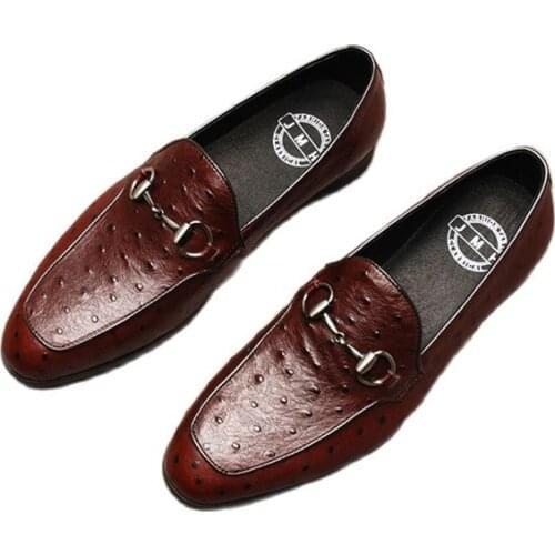 Mens shoes, set foot European version, square toe leather shoes, business style, made of first layer cowhide. Comfortable drivi
