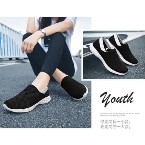 Mens shoes spring new fly woven breathable mesh shoes fashion casual soft sole round head shoe