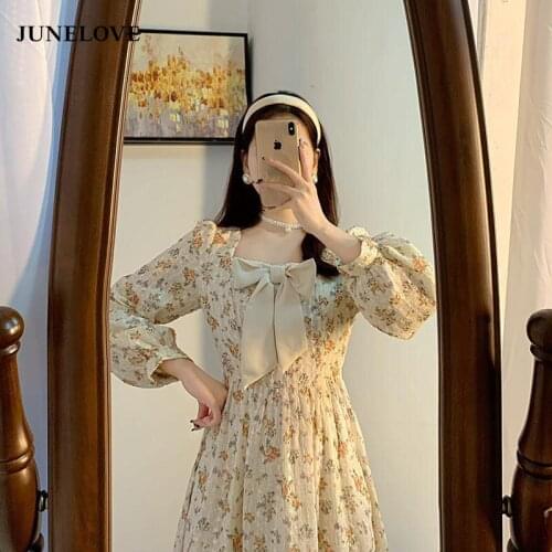JuneLove 2021 Autumn Vintage Floral Print Maxi Dress Women Long Sleeve Dress Female Bow Hight Waist Square Collar Casual Vestido