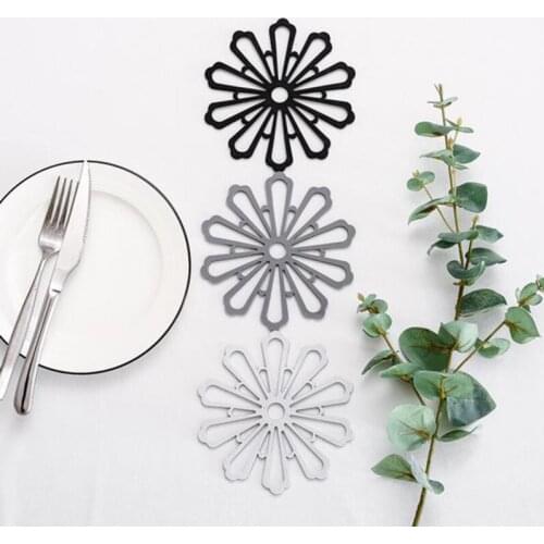 1Pcs New Flower Pattern Thicken Coaster Dry Pot Mats Table Mats Creative Insulation Pads Non-slip Table Mats Cup Mats