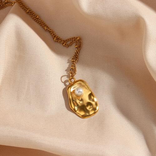 2021 Irregular Geometric Shape Small Delicate Pearl Pendant Necklace Vintage Beads Chain