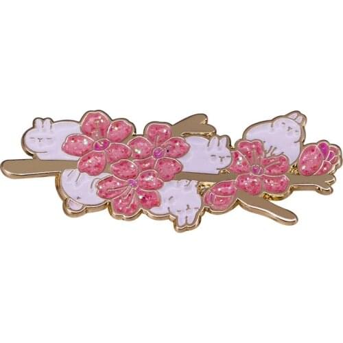 BG1305 Cute Rabbit Enamel Pin Brooches Sakura Metal Brooch Pins Denim Hat Badge Collar Jewelry Gifts for Friends