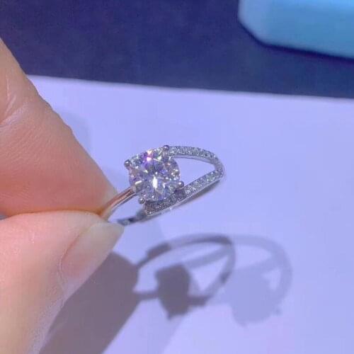 Charming Female Wedding Rings Dainty Round Zircon 9 2 5 Silvery Jewelry For Women Wedding Engagement Fashion Accessories Gifts