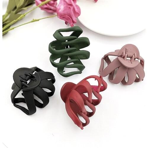 New Arrival Korea Style Simple Matte Large Size Hair Claws Adults Women Hair Clips Crabs Clamps Daily Hair Styling Accessories